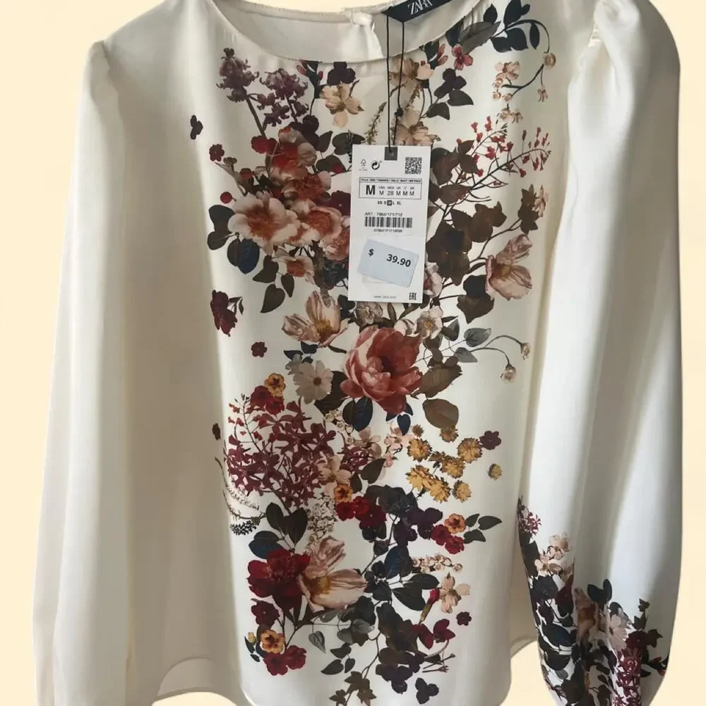 🍂🍁Beautiful fall design 🍁NWT Zara Floral Print Blouse – Size Medium 🌸